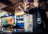 Mẹo bartender hay dùng để moi tiền khách