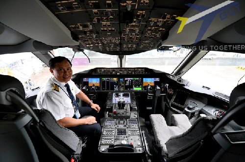 Vietnam Airlines tự đào tạo phi công