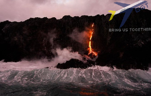 11 người đã thiệt mạng do máy bay đâm vào miệng núi lửa